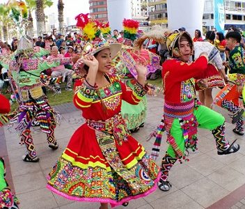 Treinta agrupaciones de danzas y Los Kjarjas, como plato fuerte en Carnaval Andino de la Integración «Jallalla Festejañan»