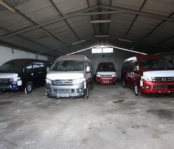 Condenan a usuaria Zofri por contrabando de vehículos: 14 minibuses con números de chasis alterados y con logo marca que no correspondía