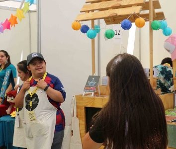 Cuarta versión de la Plaza de las Artes y Economías Creativas se desarrolla en Plaza Prat