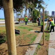 Finalmente y ante la porfía de los bañistas, Municipio de Iquique procedió al cierre de la PLaya Cavancha