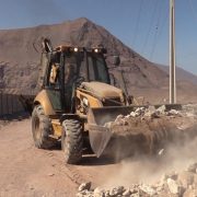 IMI Retira  más de 60 metros cúbicos de escombros y basura en Vertedero ilegal  ubicado en inmediaciones de colegios en Bajo Molle