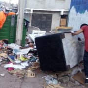 En plena crisis sanitaria Municipalidad llama a no depositar escombros