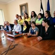 El «paro» de la vergüenza: CUT y Bloque Sindical convocan a «11 minutos» de paro para el 11 de marzo