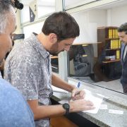 Querella por homicidio frustrado, interponen contra General de Carabineros, intendente y Gobernador de Iquique, por su responsabilidad ante ataque a Patrick Carvajal