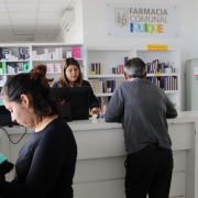 Más de tres mil 300 atenciones en farmacia comunal durante crisis sanitaria. Adultos mayores son los principales usuarios