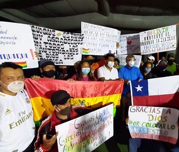 Alrededor de 240 ciudadanos bolivianos dejan Estadio Cavancha con un profundo agradecimiento de Iquique