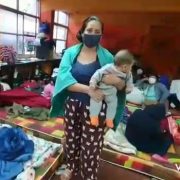 Bolivianos albergados en Iquique cumplieron cuarentena y llaman a Presidenta interina para que autorice ingreso a Bolivia