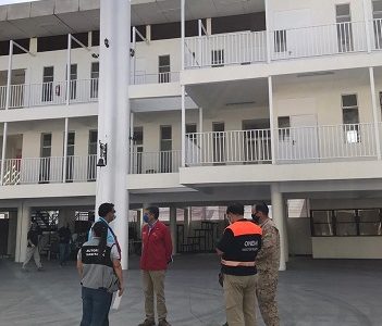 Ex Colegio Unap es implementado como albergue para ciudadanos bolivianos, tras solicitud del general Paiva