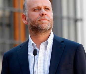 Senador Elizalde sorprendido por estar en lista de testigos en caso de destitución de diputado Gutiérrez.