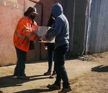En medio de emergencia sanitaria empresa de reciclaje entregó aporte a recicladores base