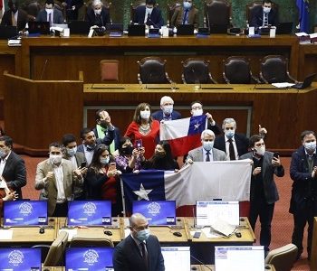 Despachan al Ejecutivo reforma constitucional que permite retirar fondos previsionales por pandemia