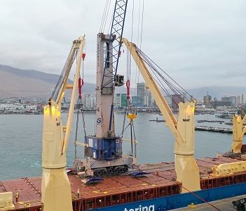 Incorporan nueva grúa Gotwald a la ITI. Equipo reforzará eficiencia en operaciones