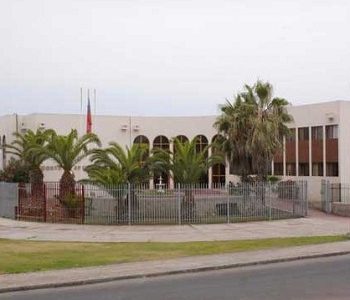 Fisco debe indemnizar con millonaria suma y pedir disculpas en diario local, a funcionarios desvinculados de Vialidad