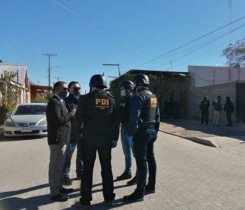 Carabineros en servicio activo y en retiro eran parte de banda criminal que hacía “la mexicana” a comerciantes extranjeros