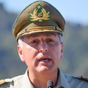 Carabineros: Rozas mantiene en el Alto Mando a 6 generales indagados por Contraloría
