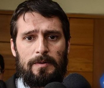 Matías Ramírez candidato a alcalde por Iquique y Enzo Morales primer postulante a gobernador regional a firme para elecciones de abril