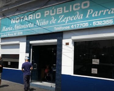 Formalizan a notario público por actuar negligente en venta fraudulenta de camiones
