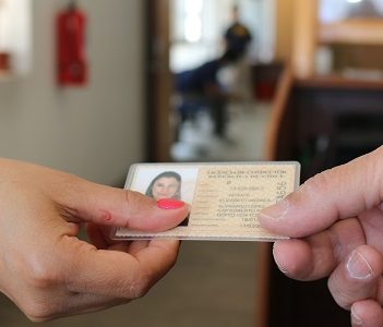 IMI alerta de estafas por redes sociales, para obtener licencia de conducir, sin cursos ni exámenes