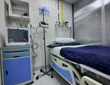 Clínica privada refuerza dotación de camas críticas, en medio del peack de contagios por Covid 19