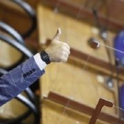 Solicitan ampliar edad de postulación a beneficios de incentivo al retiro para funcionarios municipales