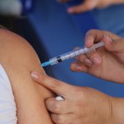 Iquique supera la media nacional: Casi el 90% de vacunación contra el Covid 19 fue realizadas por la Salud Municipal