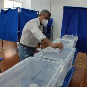 Alcalde Mauricio Soria logra duplicar votación da sus contendores Daniela Solari y Matías Ramírez
