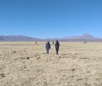 Migrante venezolana de 59 años muere en la frontera, cuando trataba de ingresar al país, por Colchane