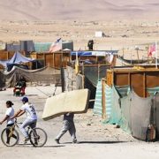 Estudio: «Territorios para el castigo y el padecimiento. Ser indio y migrante en los campamentos del desierto de Atacama»