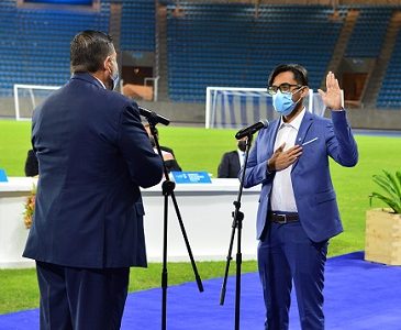 Sebastián Vergara, el concejal más joven de Iquique juró «por los que luchan y los presos del estallido social»