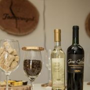 Con gastronomía con identidad local UNAP reabre sus puertas en la Pampa del Tamarugal para la ruta del vino