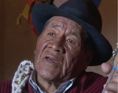 Fallece cultor tradicional aymara Eugenio Challapa. Fue compositor del tema Tata San Juan popularizado por  inti-illimani