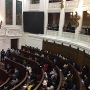 Molestos reaccionaron CC Alejandra Flores, Hugo Gutiérrez y Wilfredo Bacián por suspensión de sesión. Responsabilizan al Gobierno