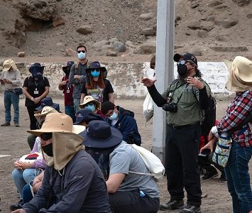 Profesores y guías de turismo participan en segunda jornada de la Ruta de la Guerra del Pacífico