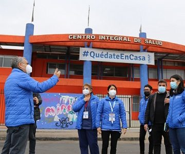 Salud Municipal de Iquique habilita “Vacunatorio al Auto” en estacionamientos de la Universidad Arturo Prat
