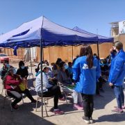 Defensoría de Tarapacá de difundió derechos ante familias migrantes en Alto Hospicio, en la toma “Jesús de Nazaret” 