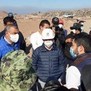 Alcaldes de Iquique y Alto Hospicio junto a gobernador de Tarapacá, se reúnen para afrontar situación del vertedero de El Boro