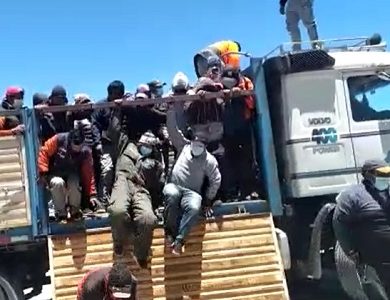 Por bloqueo de carretera: Alcalde de Colchane advirtió el 2019 colapso de Complejo Fronterizo y pidió aumento de horario