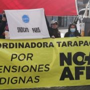 Más de dos semanas en huelga se mantienen 48  trabajadores del Sindicato de Tienda París de Iquique.