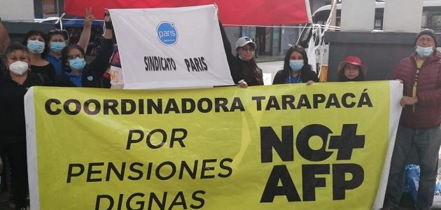Más de dos semanas en huelga se mantienen 48  trabajadores del Sindicato de Tienda París de Iquique.