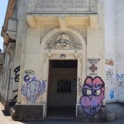 Equipo de jóvenes investigadores asumen desafío de trabajar para la puesta en valor patrimonial del histórico edificio que alberga a la Cruz Roja