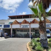 Gremios de la Salud del Hospital de Iquique, se suman a paro nacional en defensa de la estabilidad laboral y de la salud pública