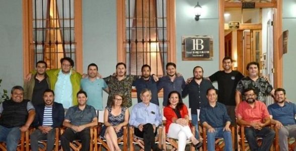 Hace un año ex alumnos de Sociología, rindieron homenaje a Juan Podestá, en una significativa cena, donde los emplazó a repensar la región a partir de temas emergentes