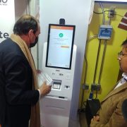 Un moderno tótem de servicios bancarios se inauguró en altiplánica comuna de Colchane