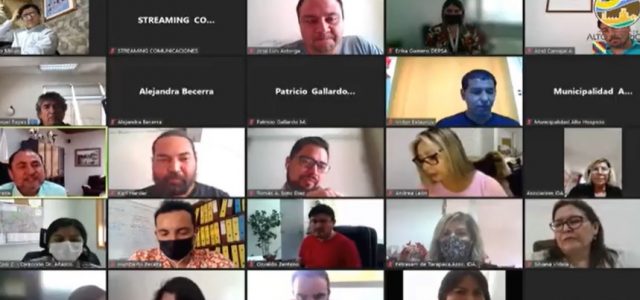 Alcalde Ferreira a Concejal Harder: «Pertenece al Partido Comunista y le va a tocar gobernar ahora. Ya no va a estar al frente tirando piedras»