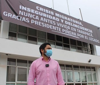 Crisis total y en ascenso en Tarapacá: Lienzo instalado en edificio del GORE marca término de relación de Gobernador J.M. Carvajal, con Gobierno saliente