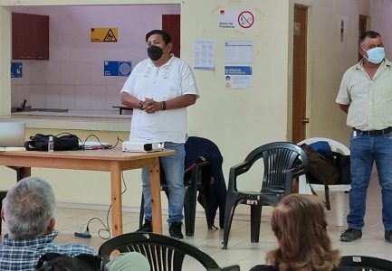Convencional Bacian y Movimiento de defensa por el Agua de Pica preparan propuesta para proteger el recurso hídrico