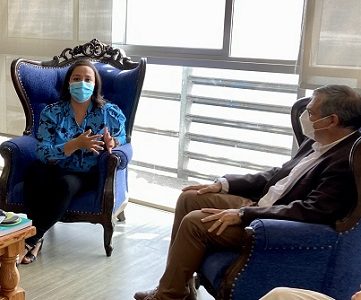 Seremi de Energía coordina acciones para trabajar temas energéticos con la Municipalidad de Iquique