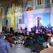 Trece músicos y un histórico caporal de bailes religioso, reciben reconocimiento a su trayectoria y aporte a la escena cultural local