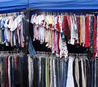 Corte de Iquique ordena a Municipalidad de Iquique adoptar medidas para evitar instalación de puestos no autorizados en ferias