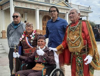 Músicos de Arica e Iquique y tres históricos danzantes, reciben reconocimiento en vida, frente al templo de La Tirana